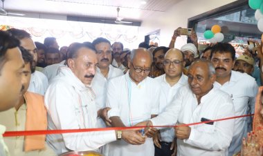 डॉक्टर गोहिल ने लिया है मरीजों की सेवा का संकल्प: दिग्विजय सिंह