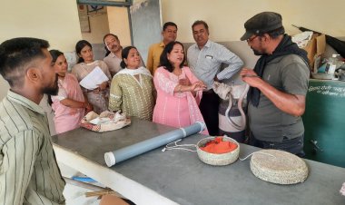 शाजापुर: पिटारे में किंग कोबरा, नागपंचमी पर मिली आजादी