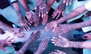 Har Ghar Tiranga : बालिकाओं ने समझा राष्ट्रध्वज का महत्व और मेहंदी से उकेर दिया तिरंगा