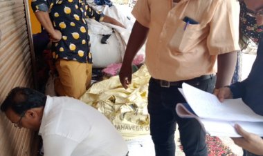 SHAJAPUR : मगरिया में एक्शन, दुकान से बेदखल कर नगर पालिका ने लिया कब्जा