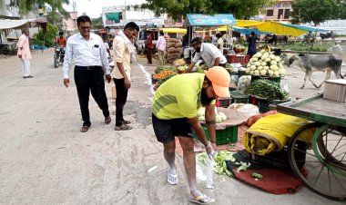 SHAJAPUR : नगर पालिका ने हाट में बनाई चूने की ‘बॉर्डर’