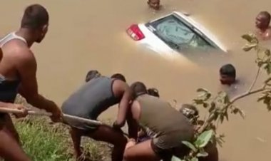 SHAJAPUR: साइबर सेल प्रभारी की कार का ‘रेस्क्यू’