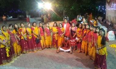 नवरात्रि के पहले दिन शाजापुर में चुनरी यात्रा, नौ दिन होगा गरबा