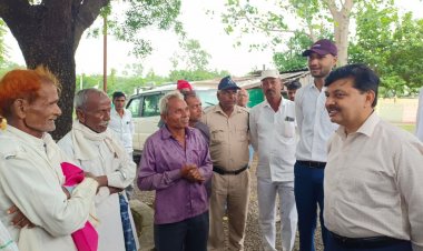 सडक़ पर उतरे कलेक्टर और एडीएम, लोगों से की यह बात