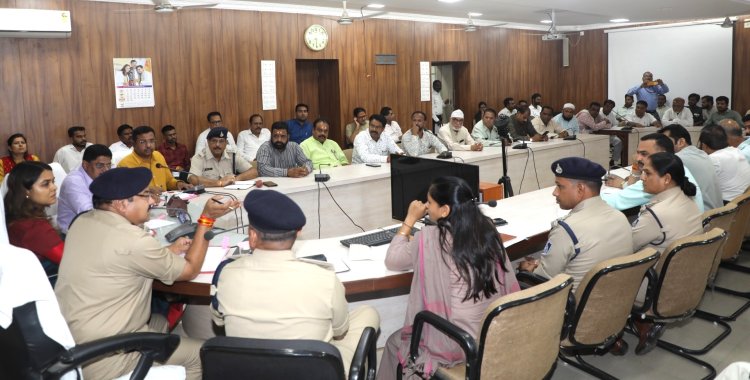 शाजापुर में त्योहार सौहाद्र्र के साथ मनाएं, धार्मिक आयोजनों के लिए कलेक्टर ने दिए यह निर्देश